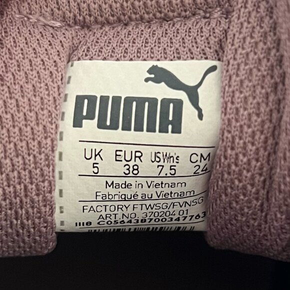PUMA Ladies Size 7.5 Elderberry Vikky Suede Sneakers - BRAND NEW with Box - Picture 3 of 8